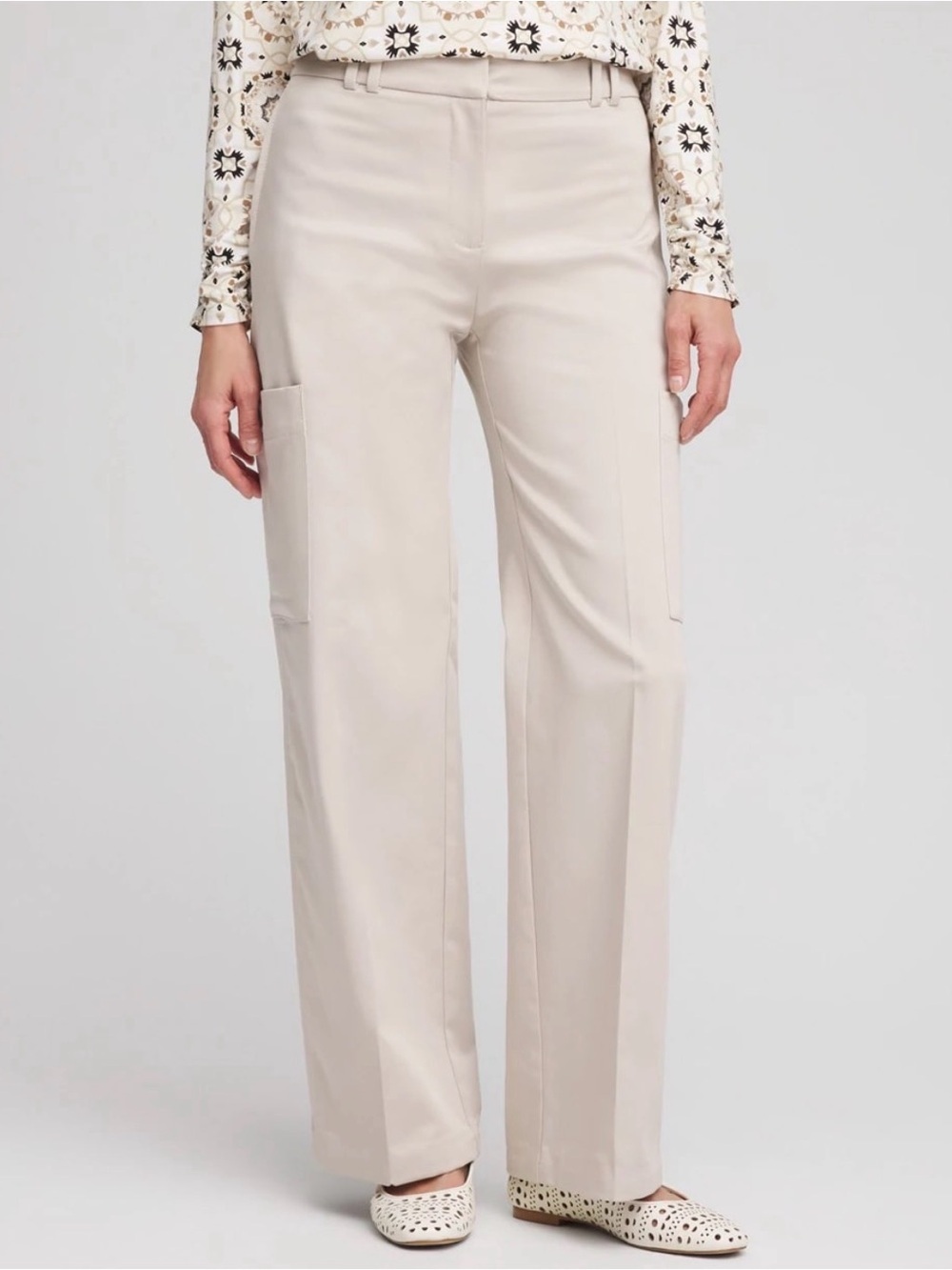 Chico's Straight-Leg Cargo Pants in Light Taupe, NWOT (14-16; Chicos 2.5)
